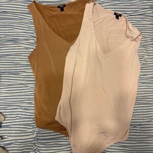 Body Contour High Compression Scoop Neck Bodysuit (Camel color and peach)